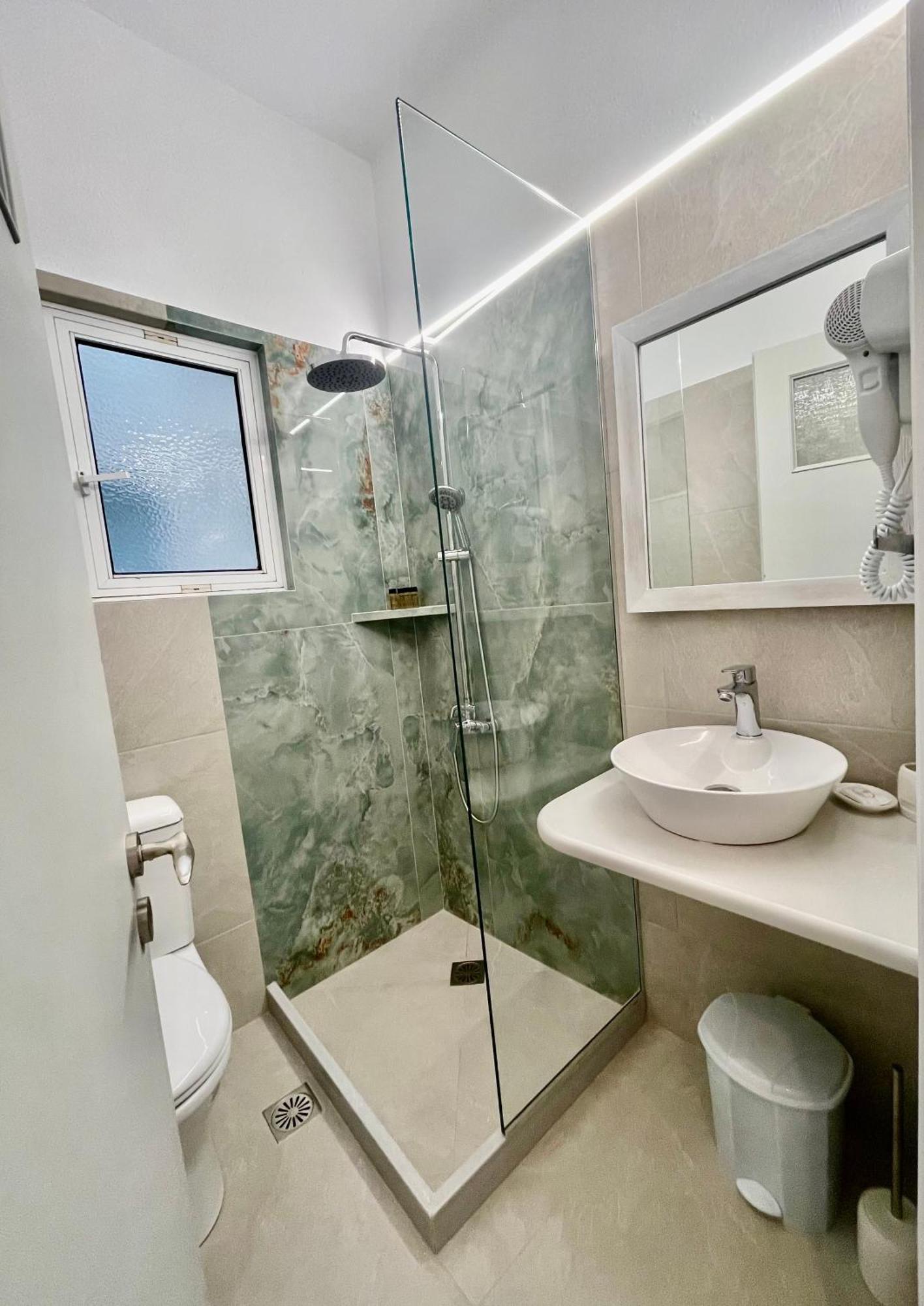 Alexandros Aparthotel Pórosz Kültér fotó